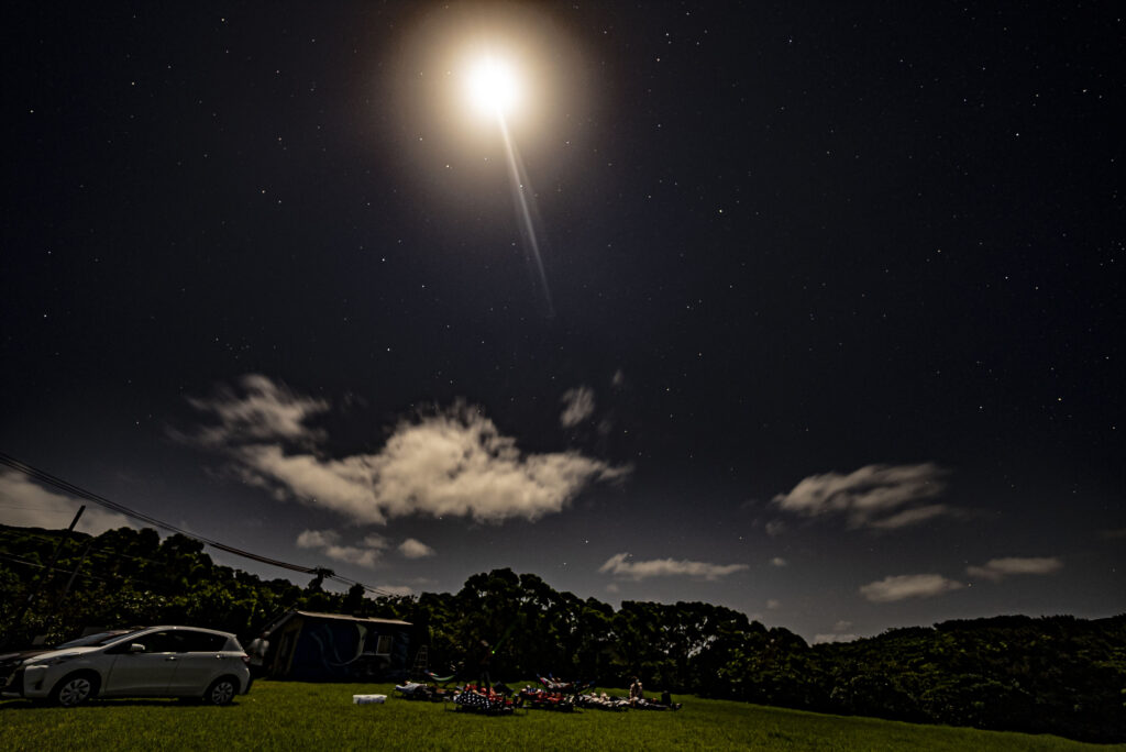 満月前夜の星空ツアー石垣島流れ星の丘