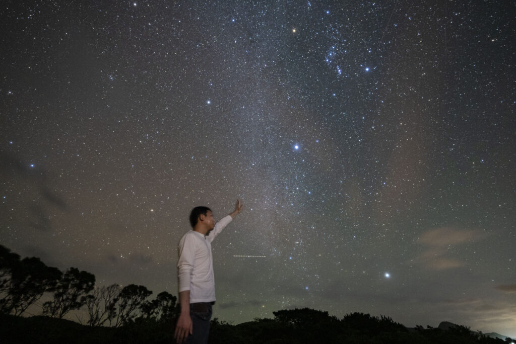 石垣島の星空の写真平久保半島流れ星の丘から撮影したカノープス